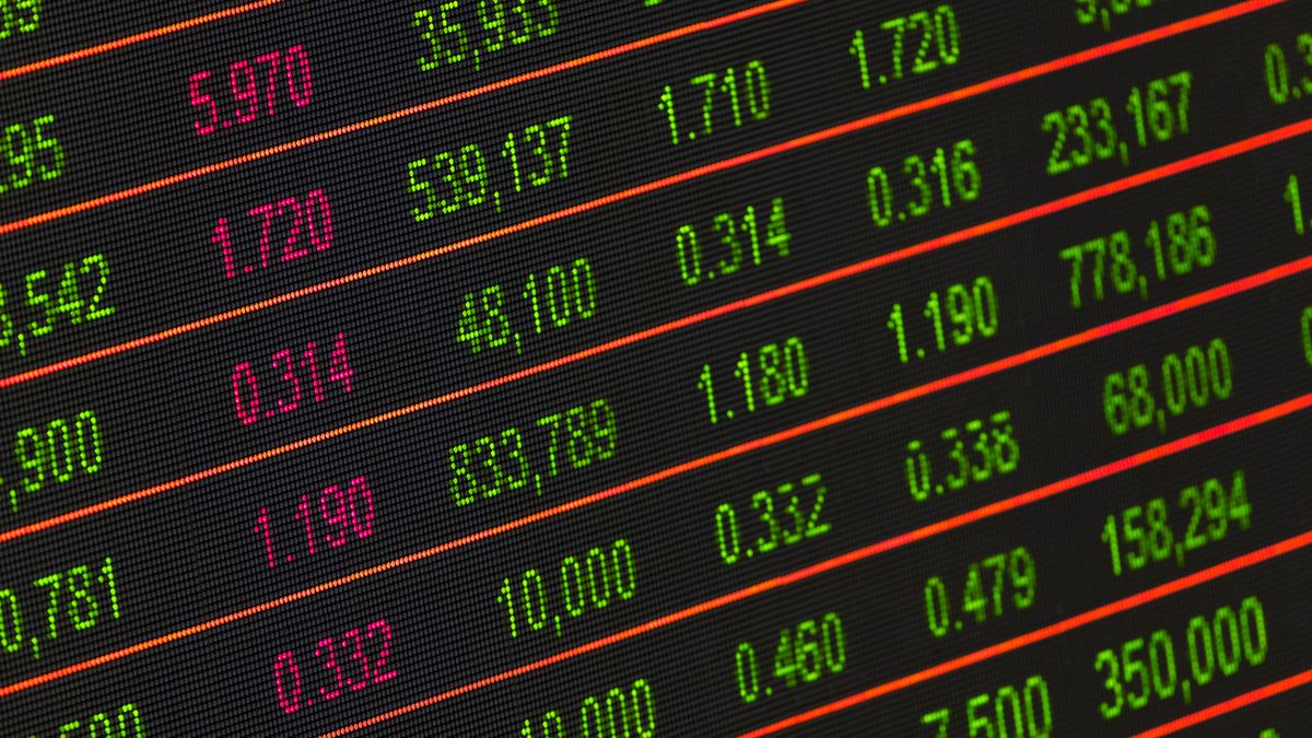 Ten common crypto tax mistakes in 2026 compared across seven countries